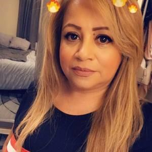 Meet your Posher, Raquel